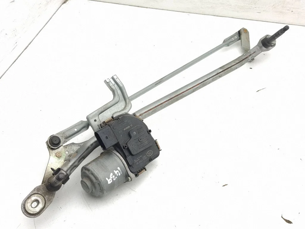 Front wiper linkage and motor K8D217500BD