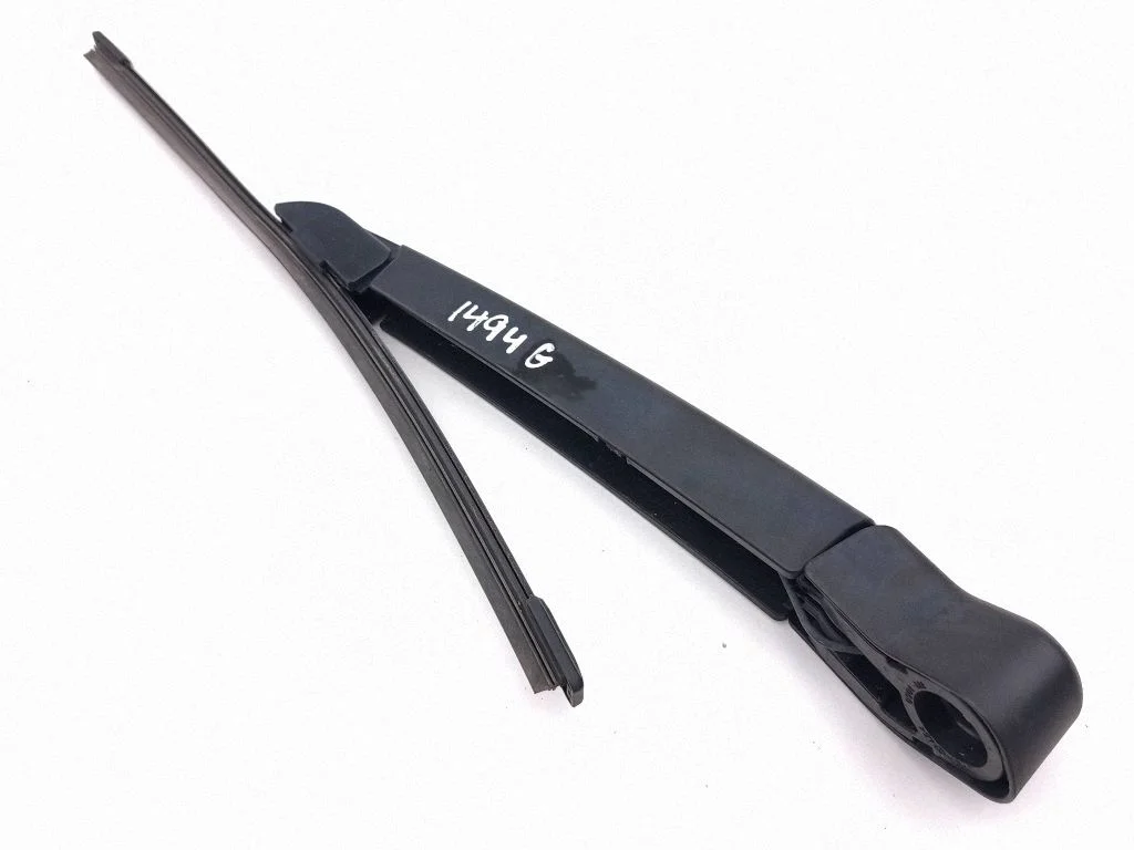 Rear wiper blade 0901M1