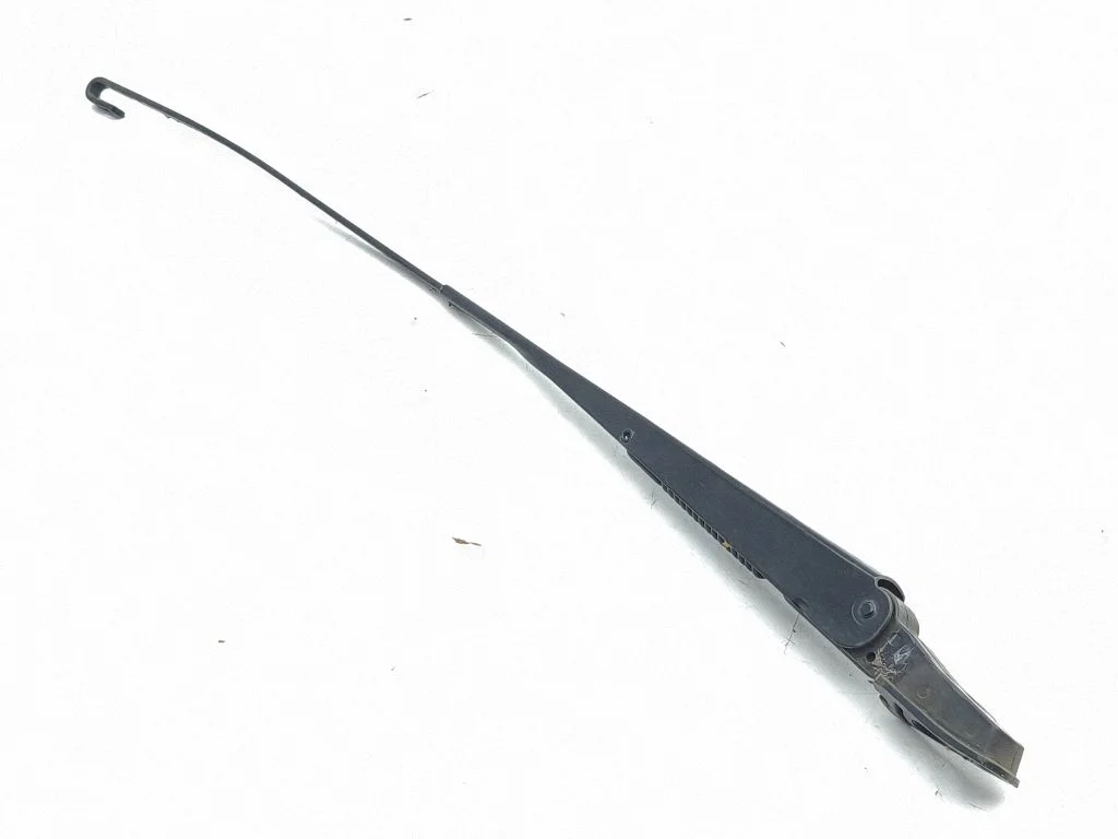 Rear wiper blade arm 39443