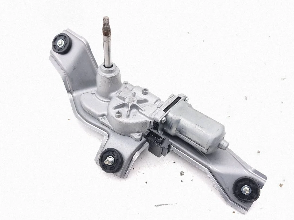 Aizmugurējā stikla tīrītāja motoriņš KD5367450