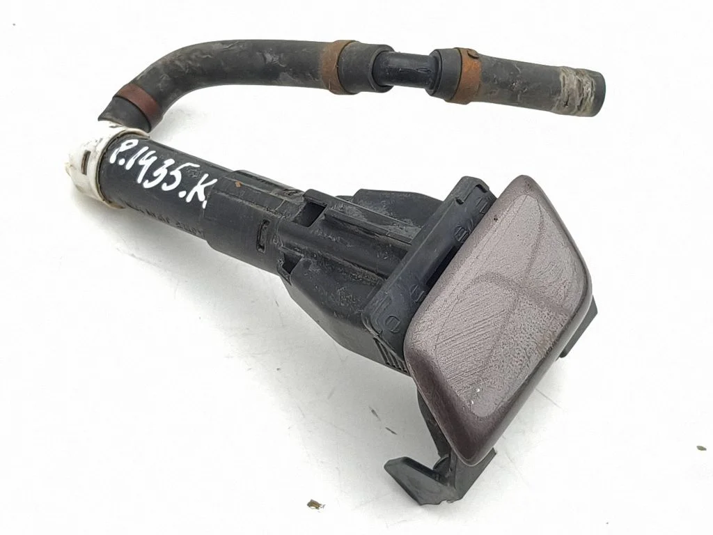 Headlight washer spray nozzle 37023