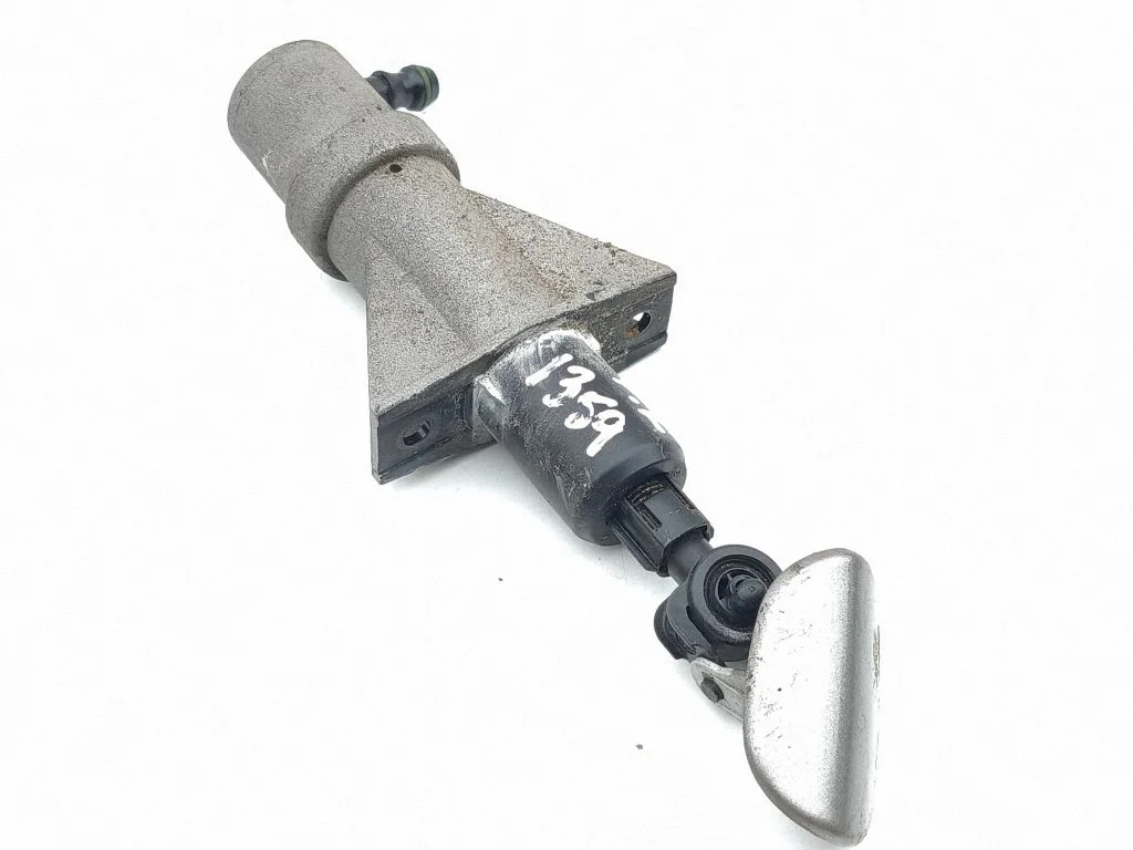 Headlight washer spray nozzle – left