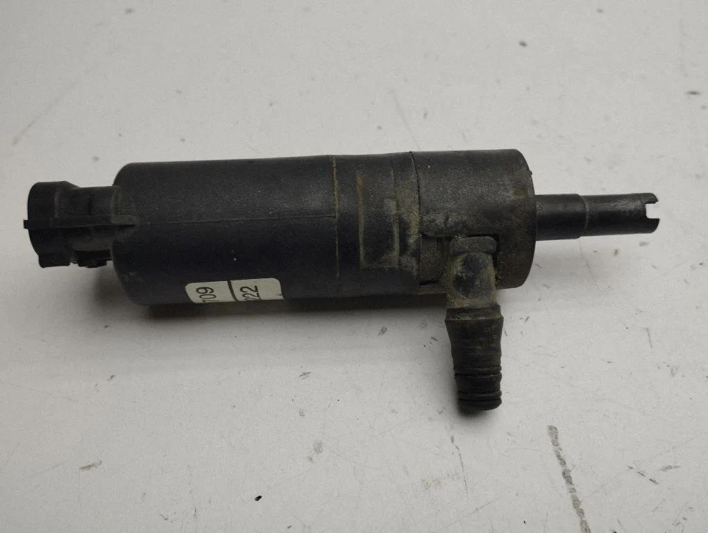 Headlight washer pump 90508709