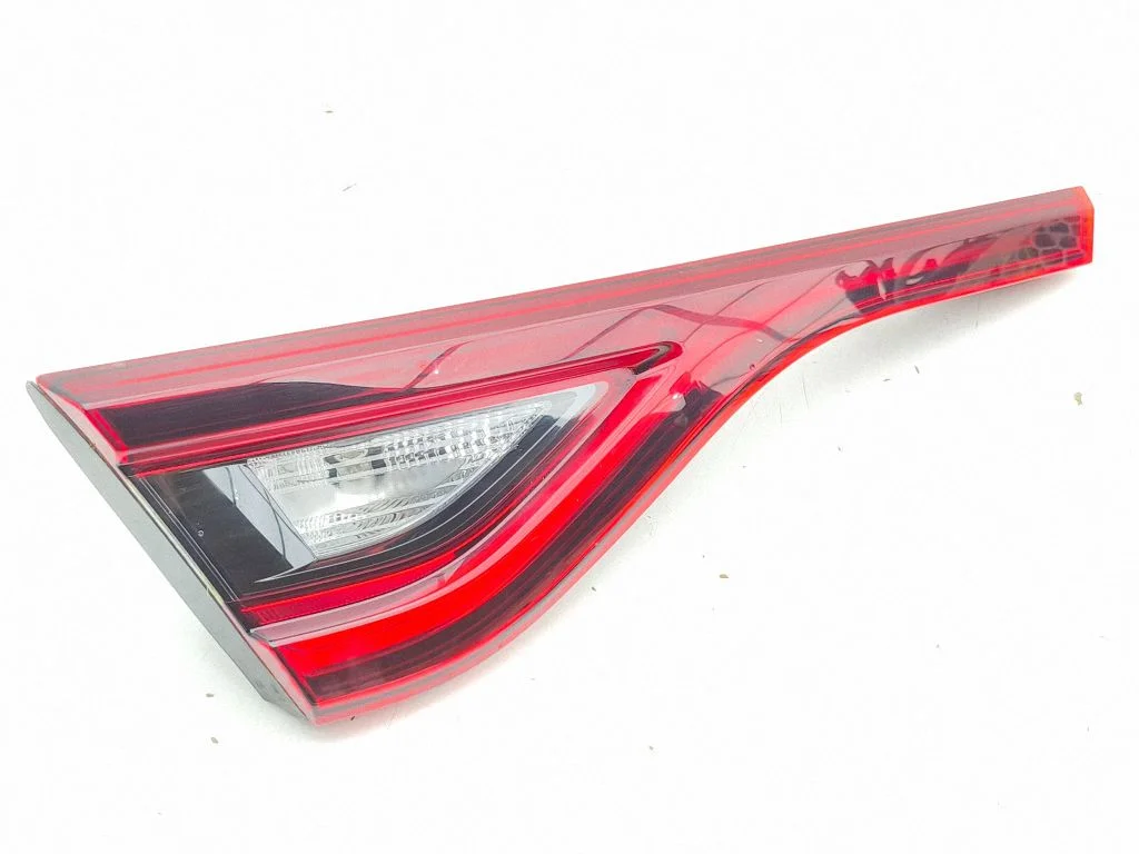 Lampa tylna w klapie LLCV003801
