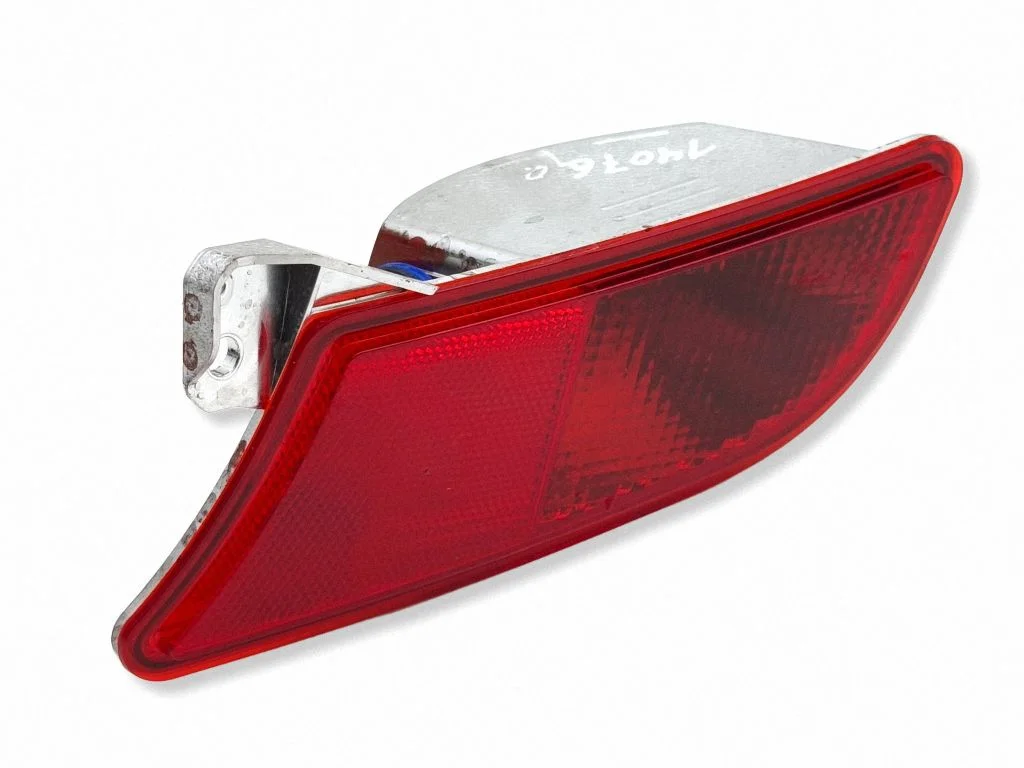 Rear fog light LV4B15K272AC