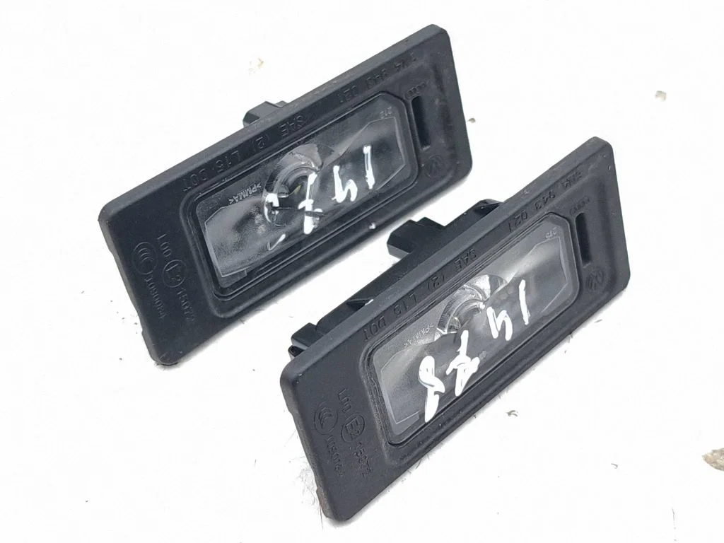 Number plate light – Skoda Enyaq iV (2020-)