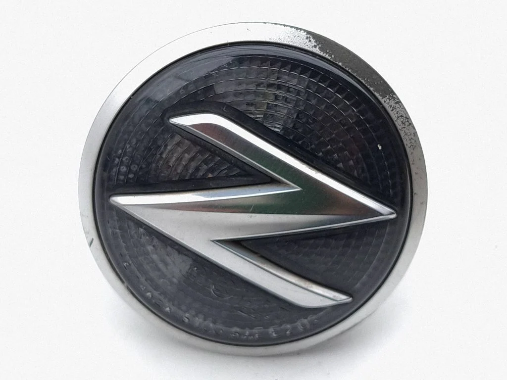 Front fender indicator light A048333