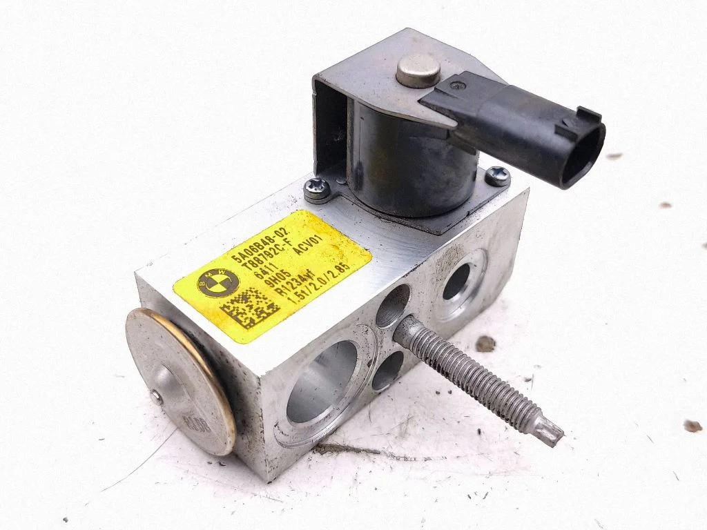 Air conditioning (A/C) expansion valve 5A06B48
