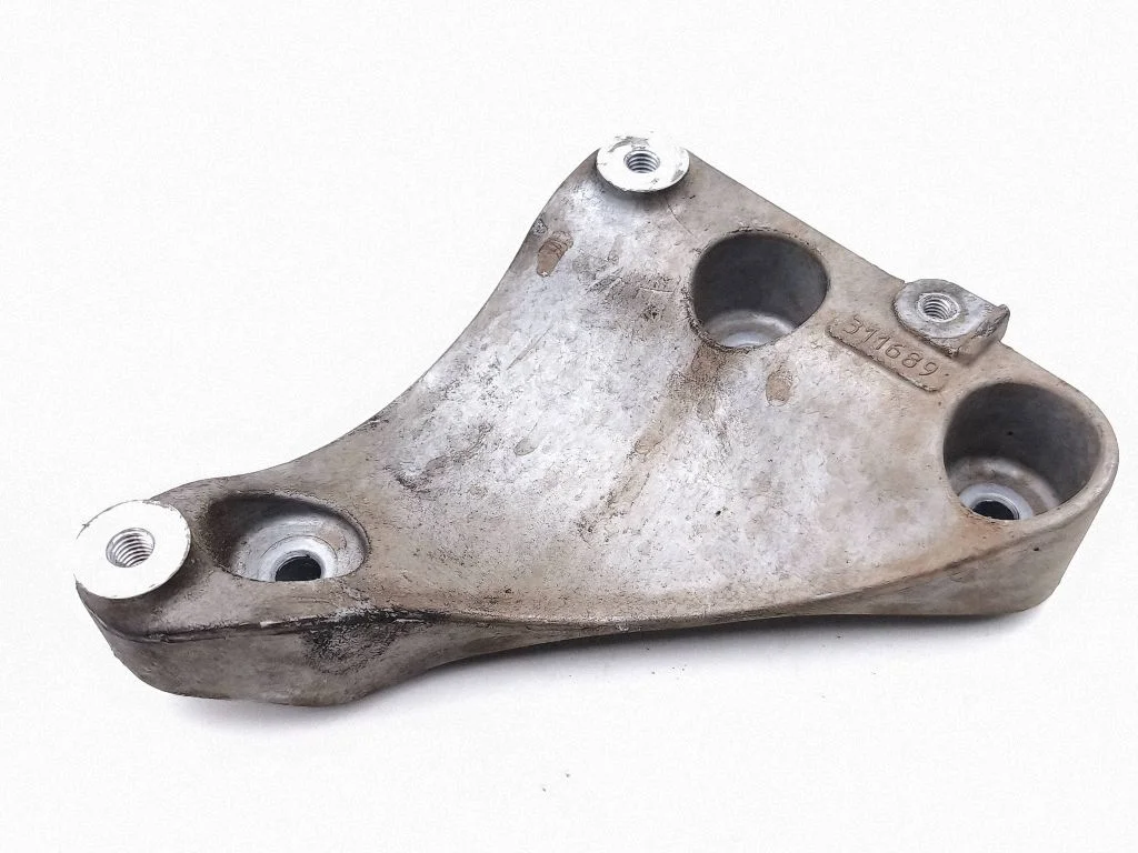 A/C compressor mount bracket 311689