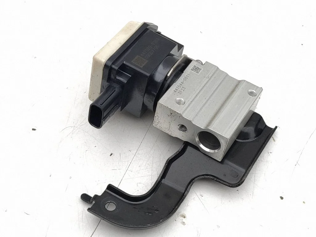 Air conditioning (A/C) expansion valve 4475440011