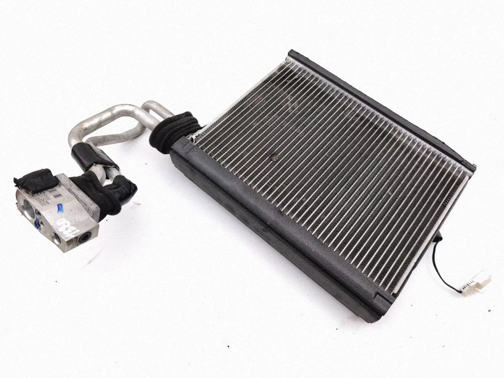 Air conditioning (A/C) radiator (interior)