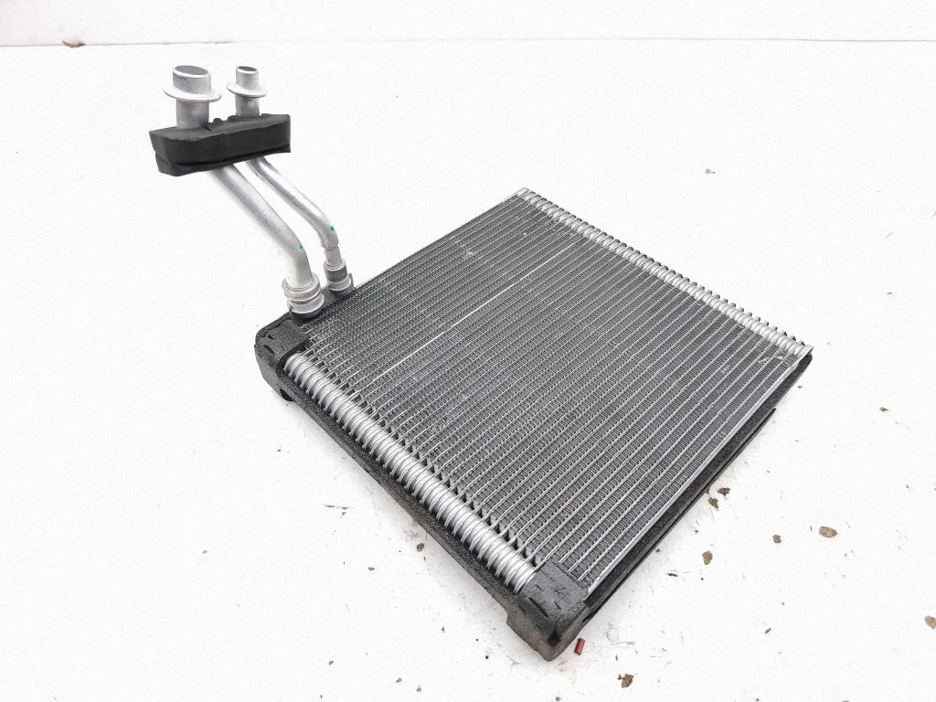 Air conditioning (A/C) radiator (interior)