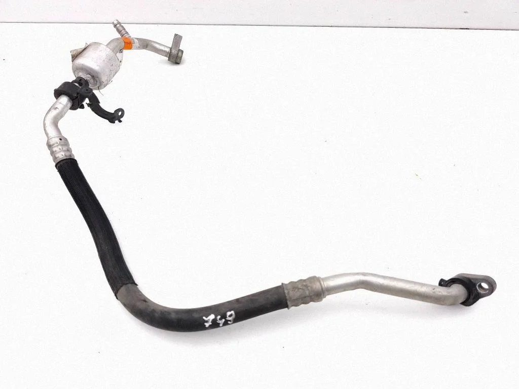 Air conditioning (A/C) pipe/hose JX6119N602BC