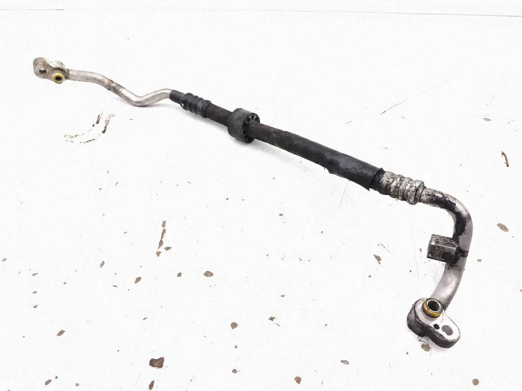 Air conditioning (A/C) pipe/hose