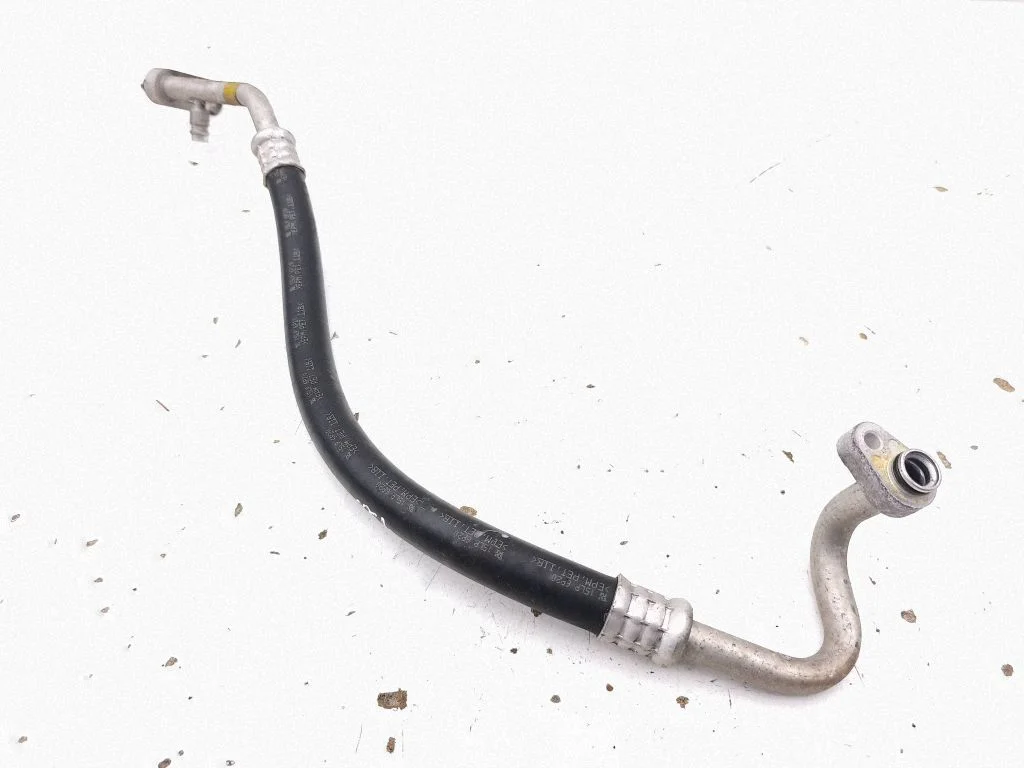 Air conditioning (A/C) pipe/hose