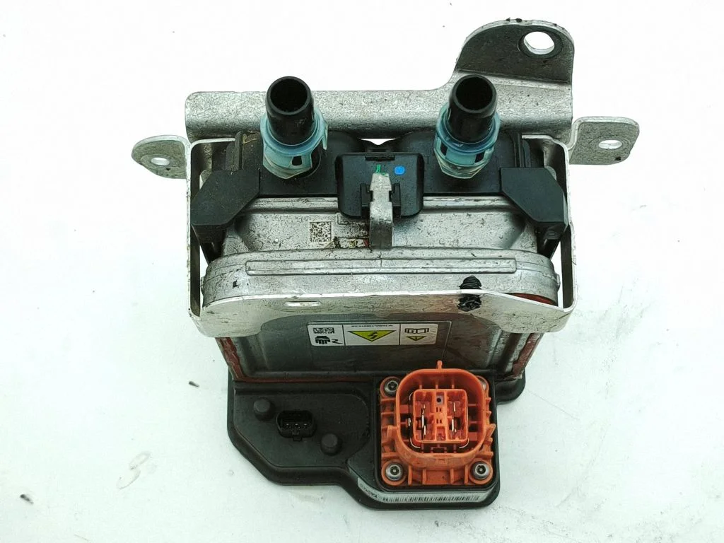 Electric engine pre-heating system (optional) – Ford Mustang Mach-E (2020-)