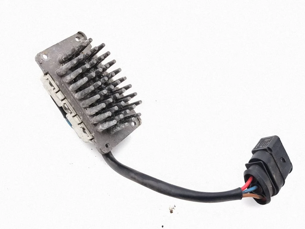 Heater blower motor/fan resistor 5DS00645506