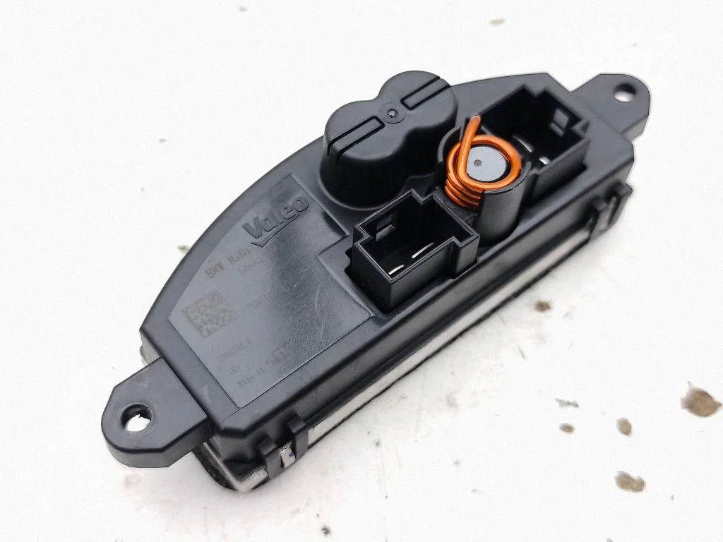 Heater blower motor/fan resistor 5A6A239