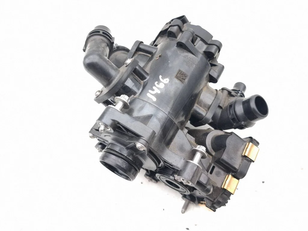 Water pump 9896577
