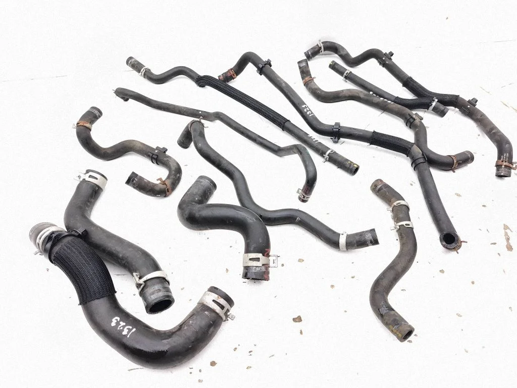 Engine coolant pipe/hose 16571K0050A