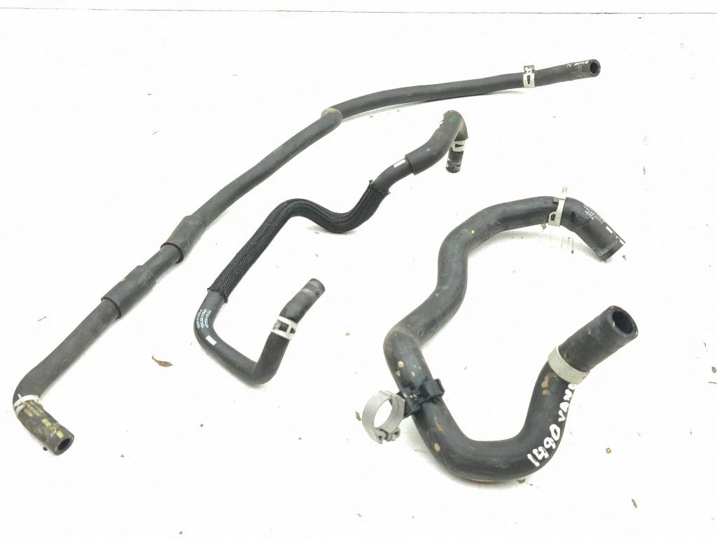 Engine coolant pipe/hose G922D02030B