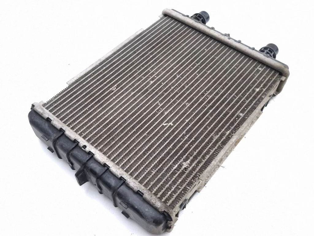 Jahutusvedeliku radiaator A0995005800