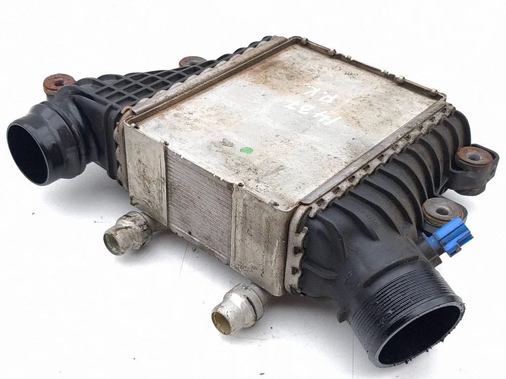 Vahejahuti radiaator GJ329L440AD