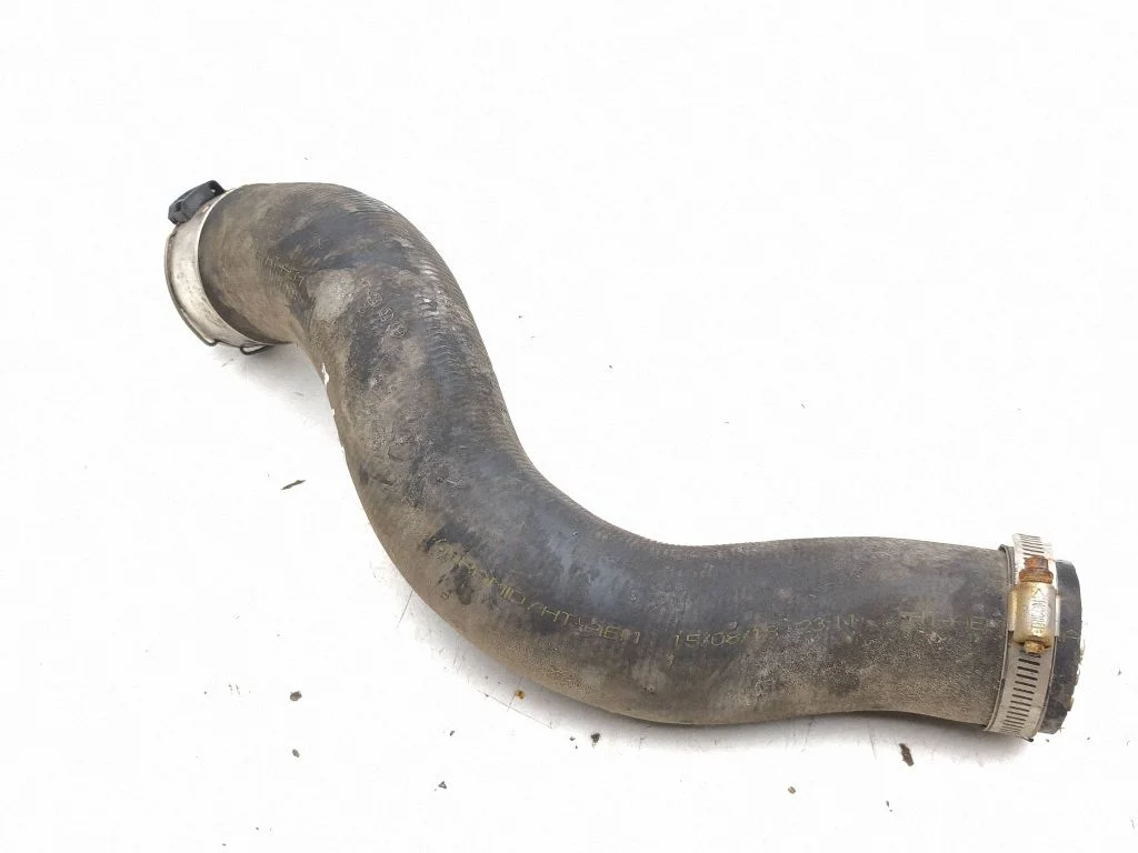 Intercooler hose/pipe