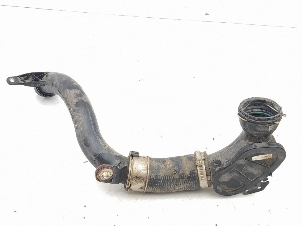 Intercooler hose/pipe GJ326C780AA