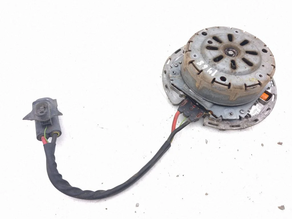 Elektriskais radiatora ventilators EC138Y24