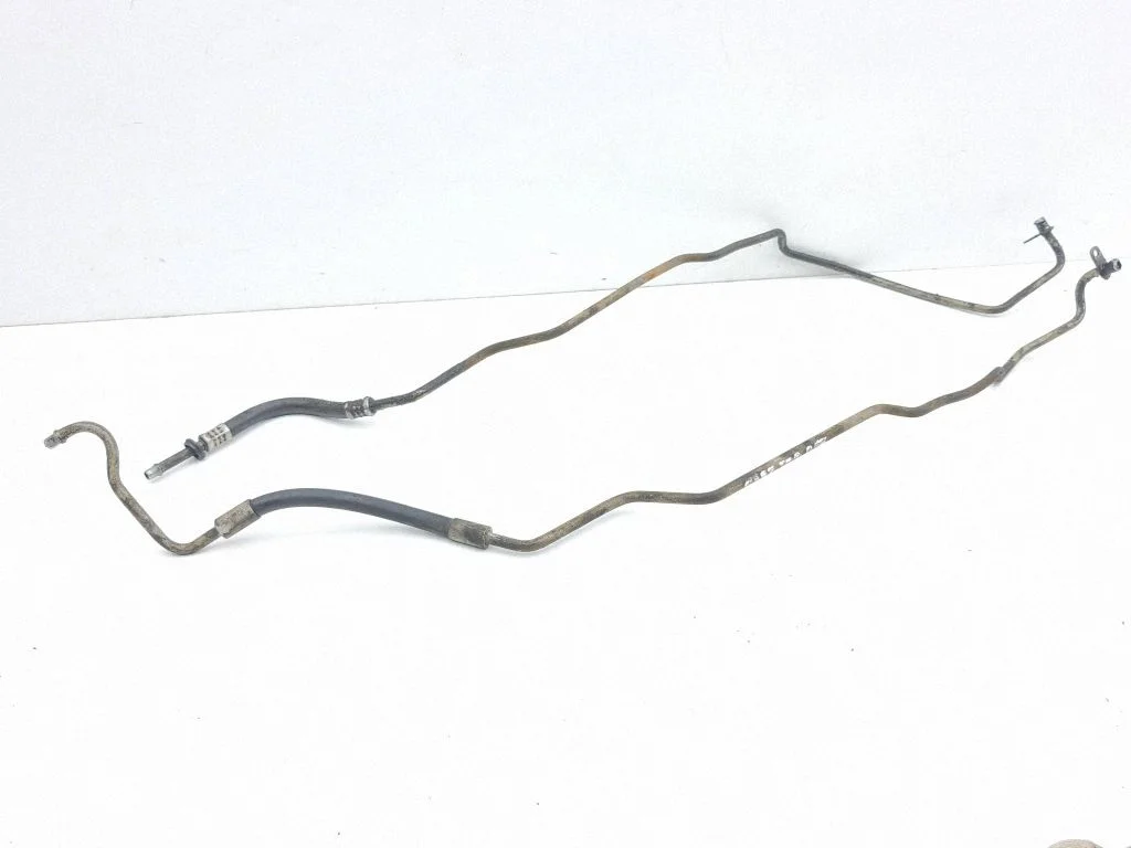 Gearbox oil cooler pipe/hose