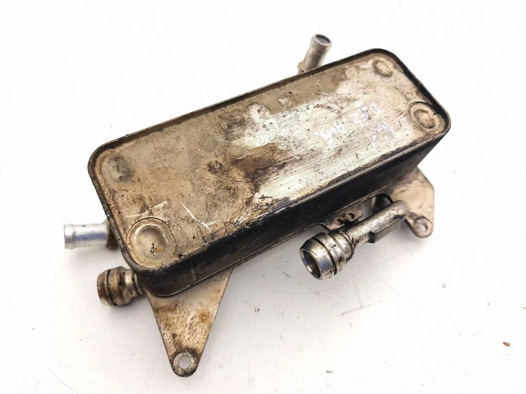 Gearbox / Transmission oil cooler Y4696001