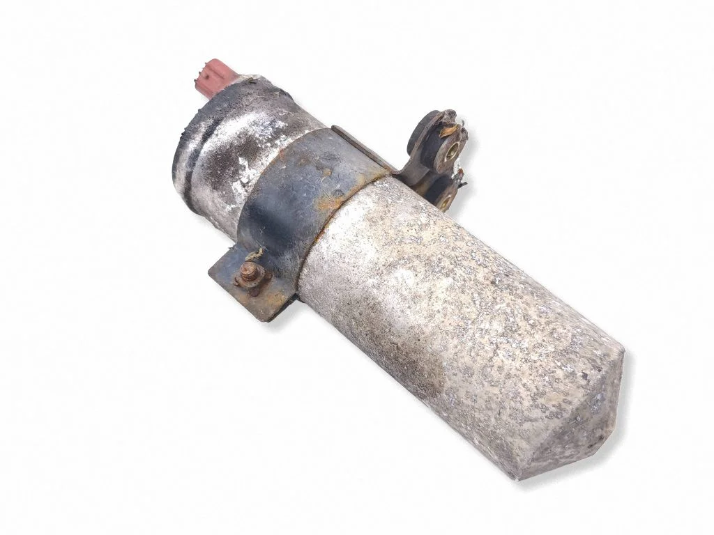 Air conditioning (A/C) air dryer