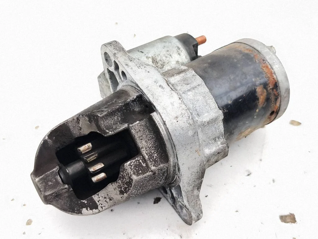 Starter motor 23300AA730