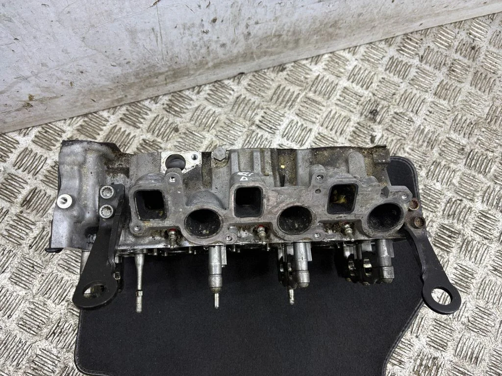 Engine head 059354DP