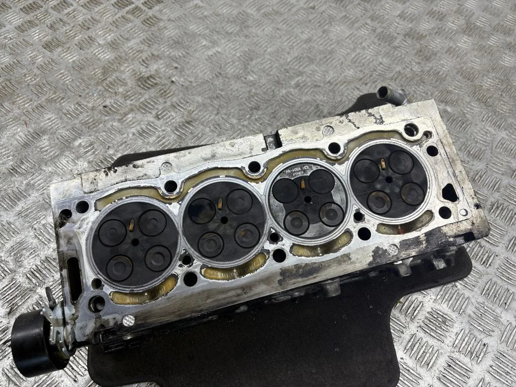 Engine head 9651559780