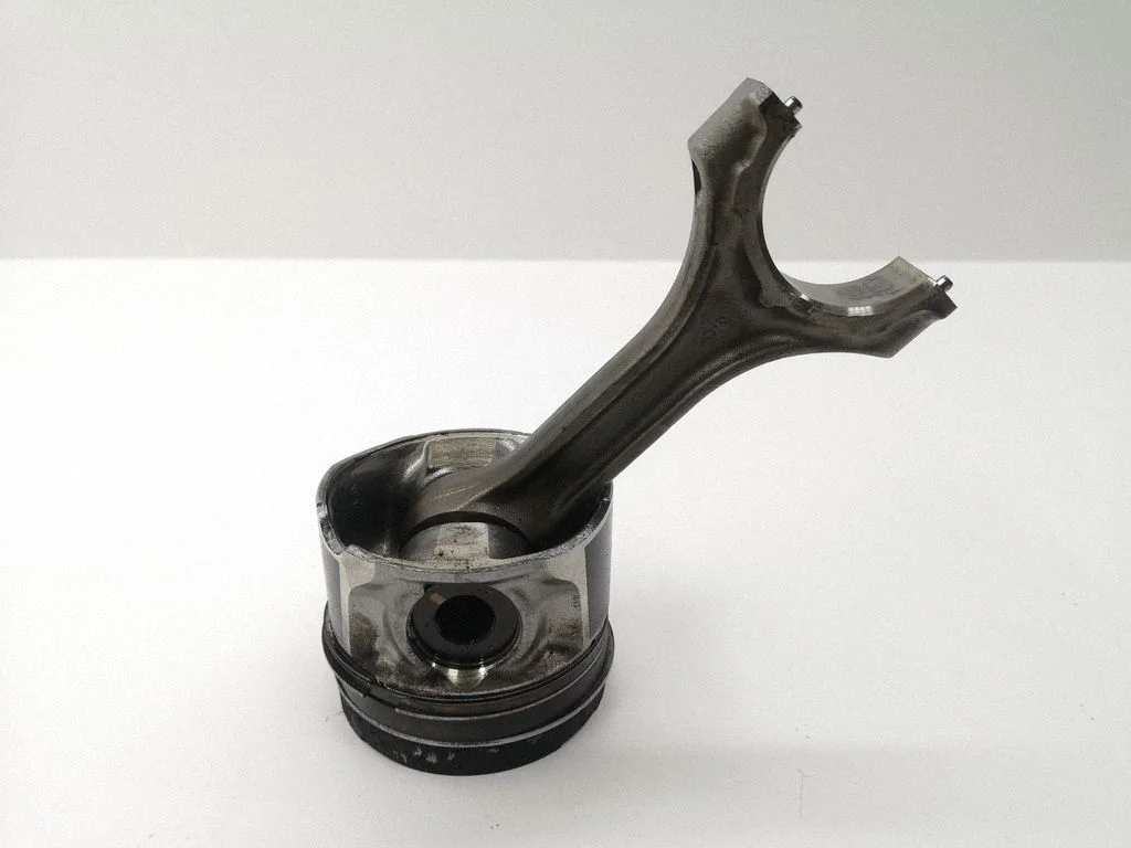 Piston 7EA22373