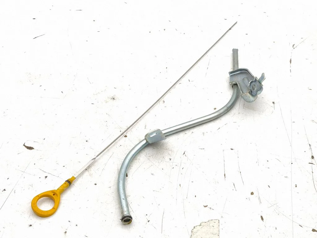 Oil level dip stick
