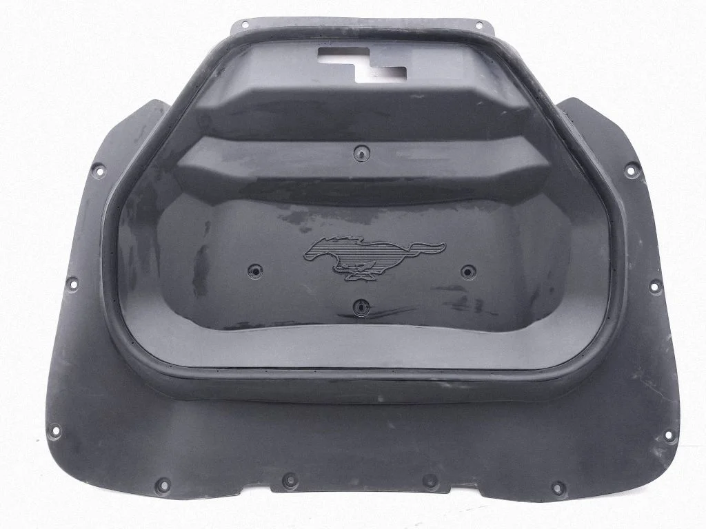 Engine cover (trim) LJ8BR16D672BD