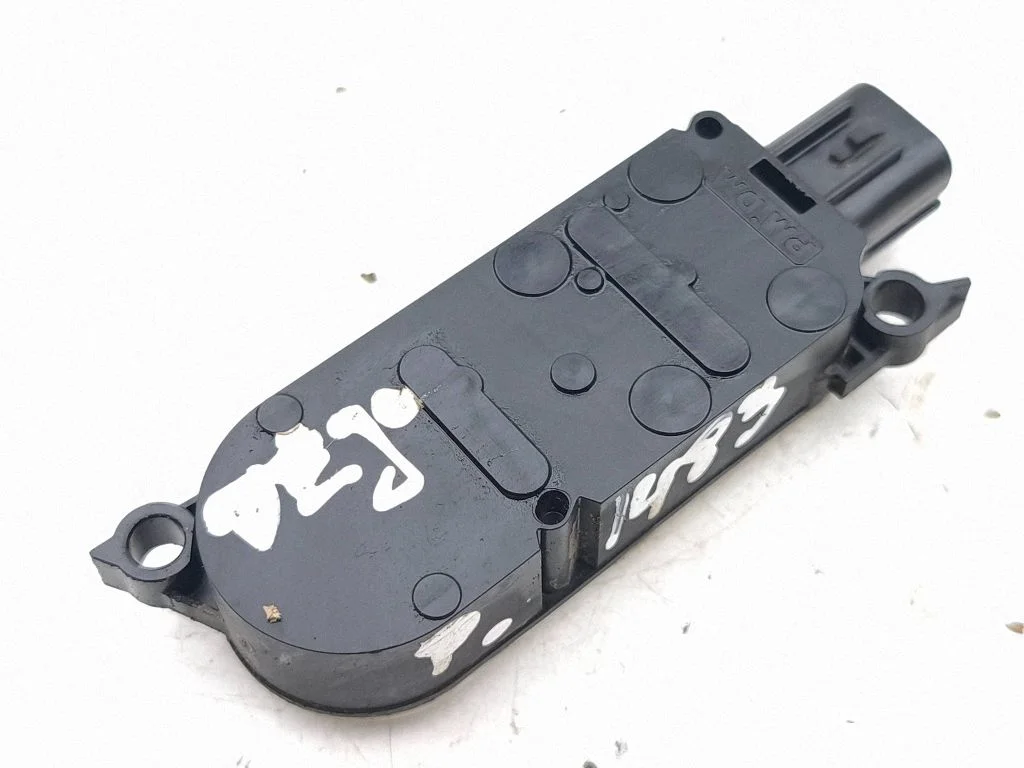 Intake manifold valve actuator/motor 8894008010