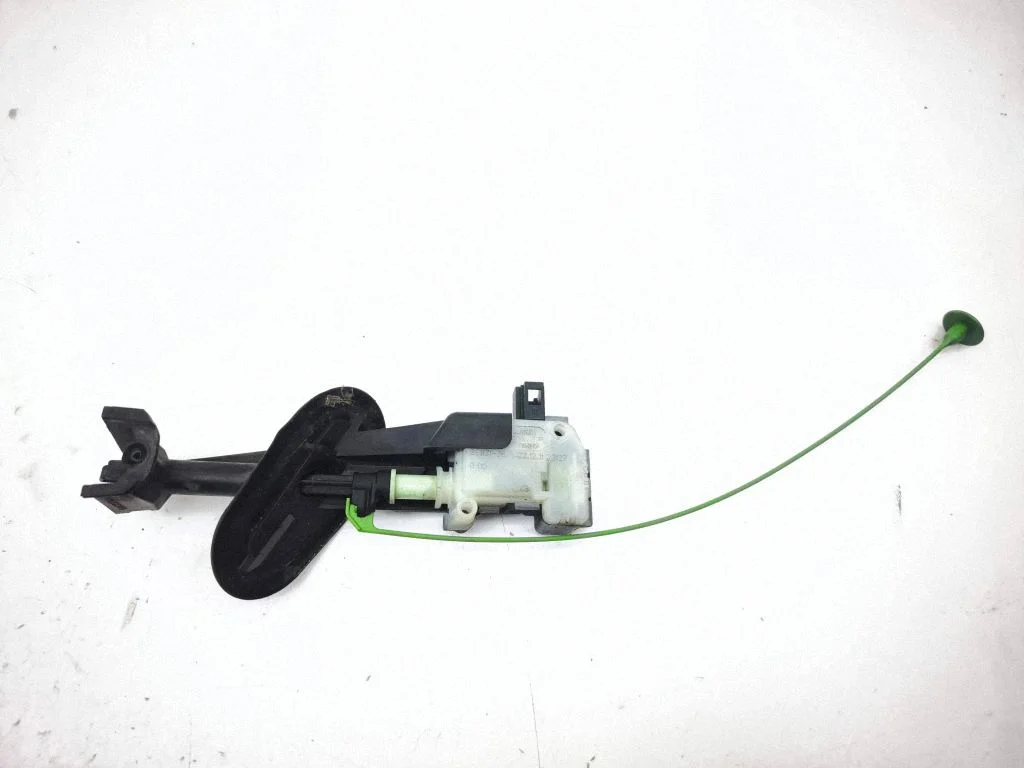 Fuel tank cap lock – Volvo V60 (2011-2013)