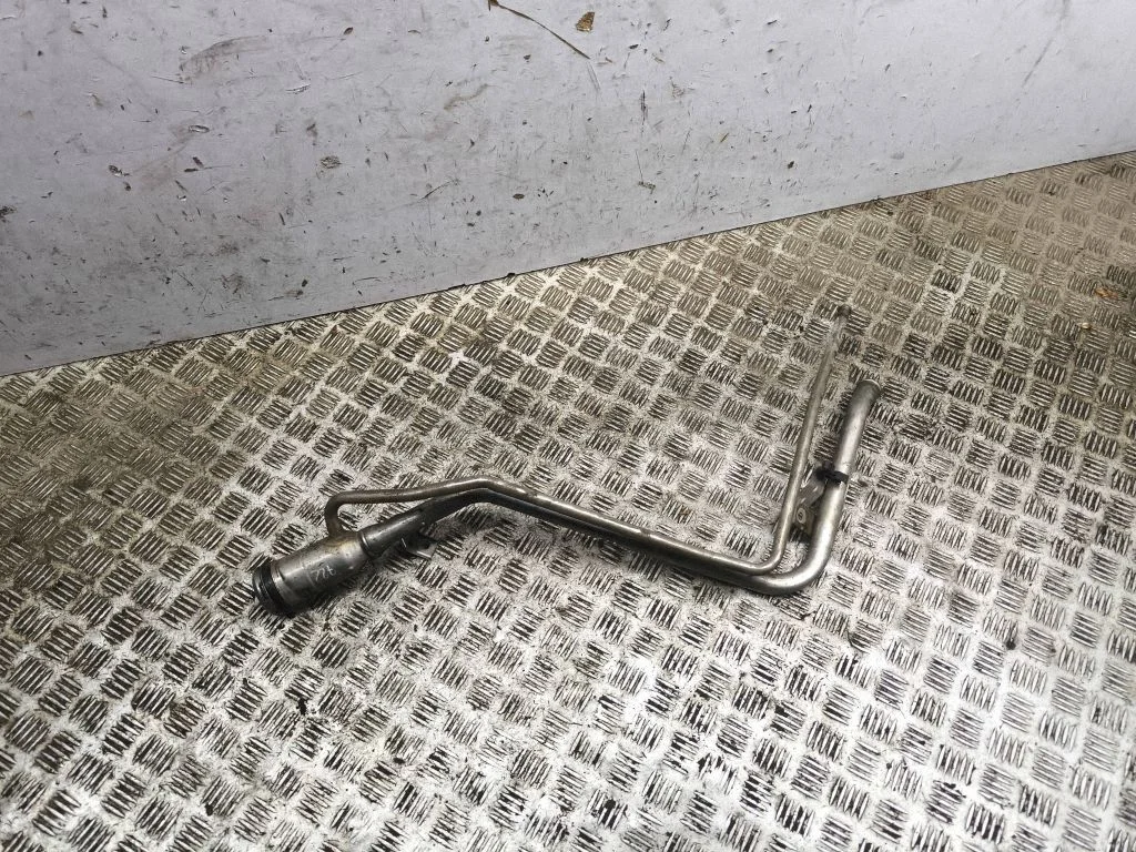 Fuel tank filler neck pipe