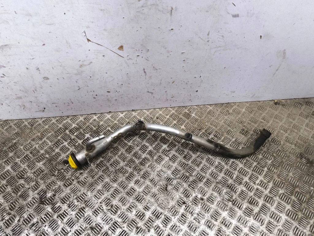 Fuel tank filler neck pipe K8D29032EB