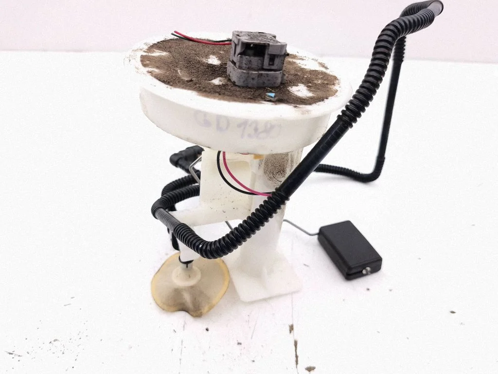 Fuel level sensor 42081CA000