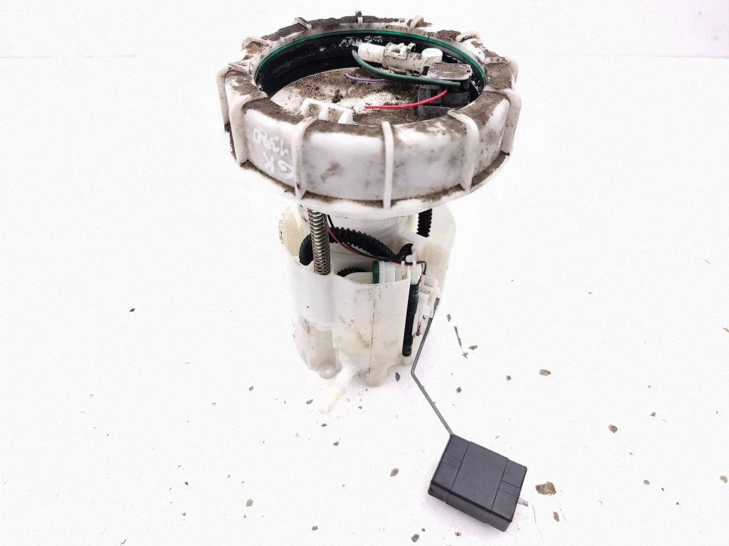 In-tank fuel pump 42021CA000