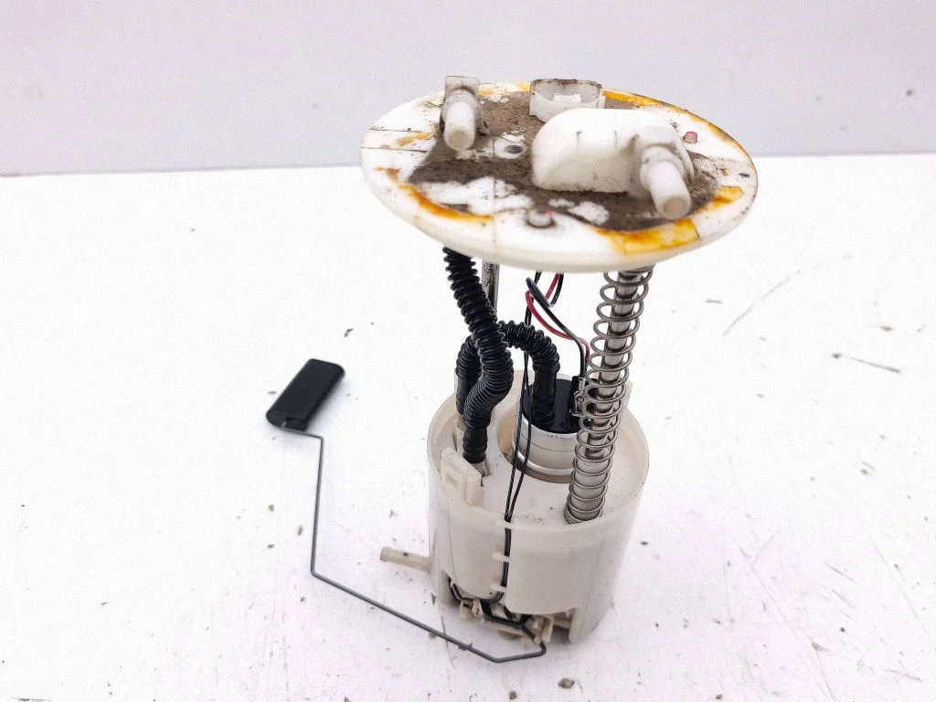 In-tank fuel pump 1760A346