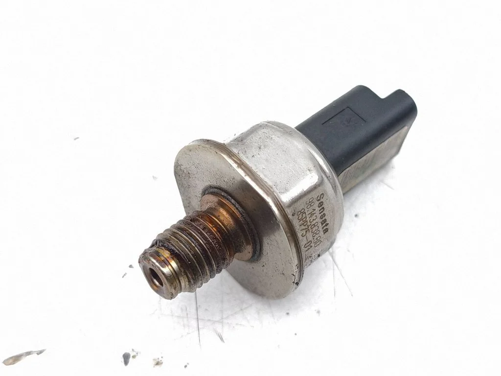Fuel pressure sensor 9814383880