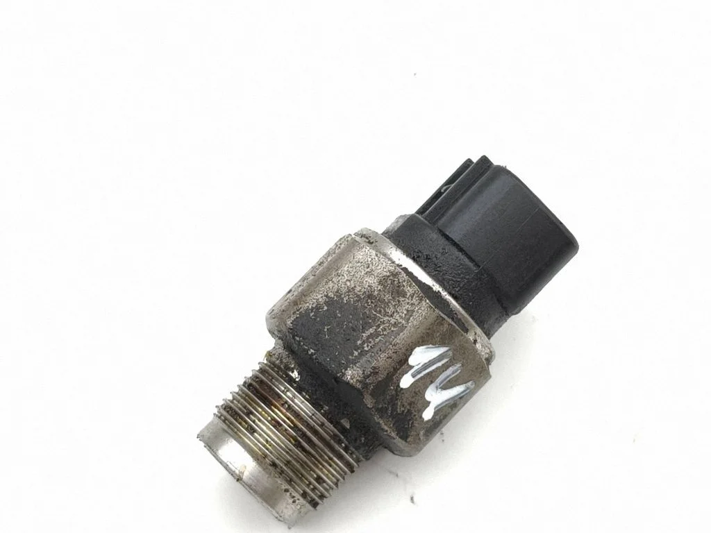 Fuel pressure sensor