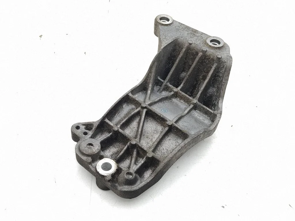 Generator/alternator bracket – Maserati Ghibli (2013-)