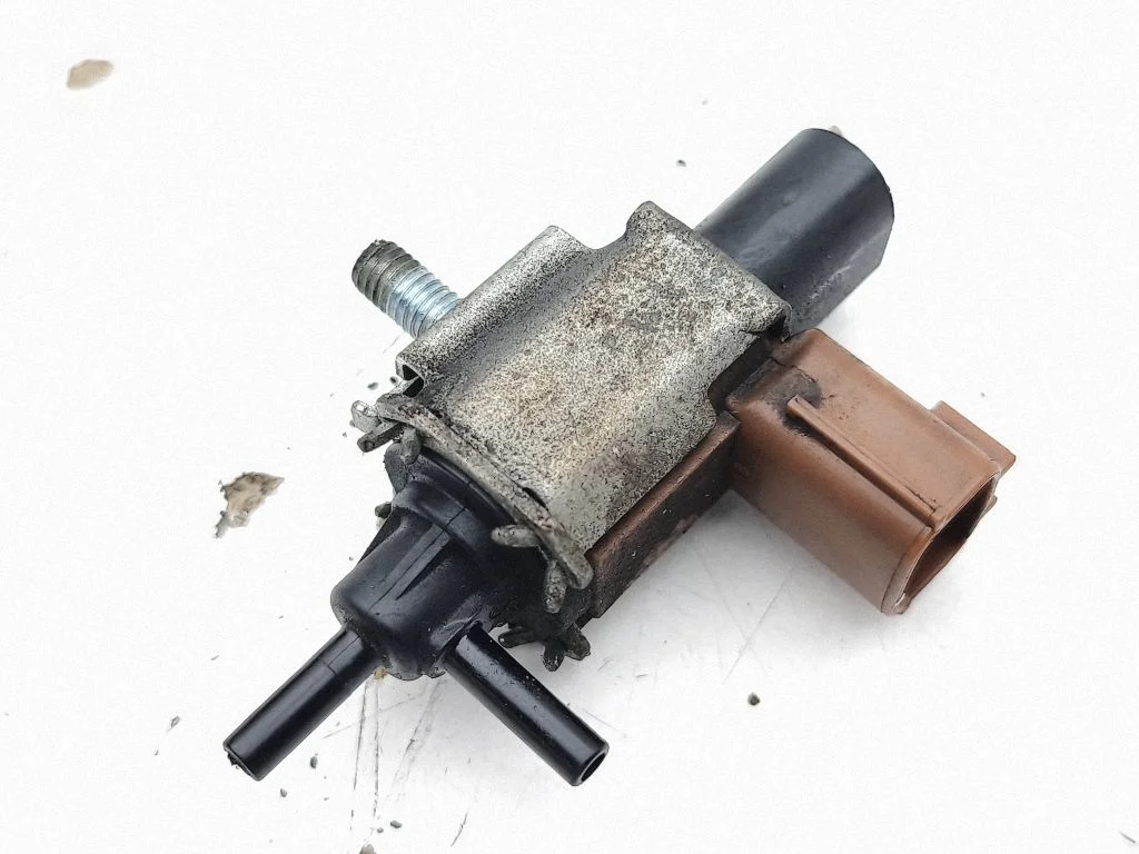 Vacuum valve